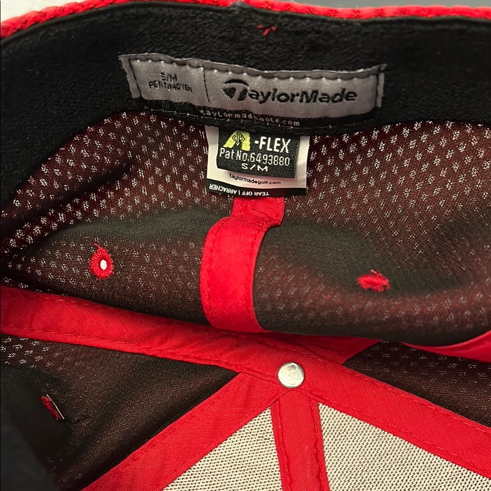 TaylorMade Red Performance Cap - Picture 4 of 4